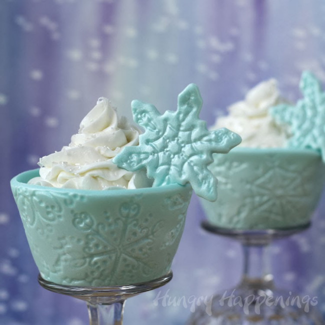 Winter Edible Cupcake Wrappers – Shimmering Snowflake Design