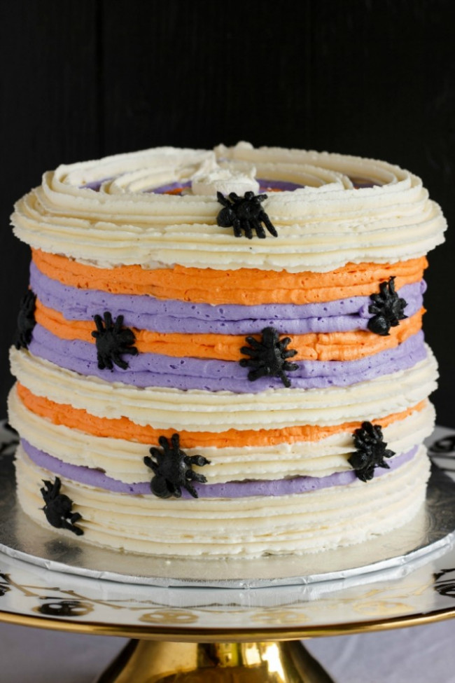 Easy Halloween Spider Buttercream Cake
