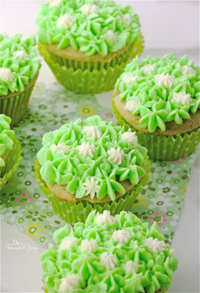 Easy Vanilla Green Tea Cupcakes From A Box