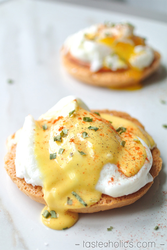 Low Carb Eggs Benedict on Oopsie Rolls
