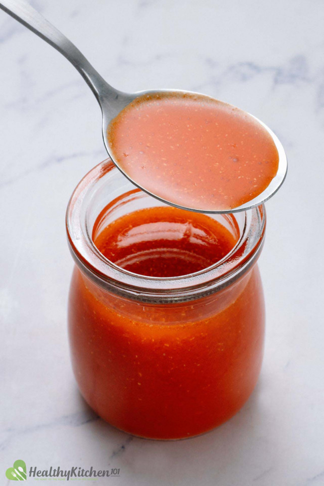 a homemad- hot- healthy buffalo sauce recipe for chicken dishes