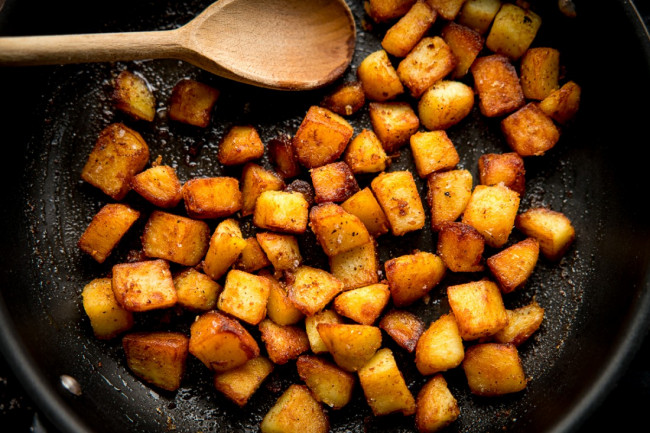 Sauteed Potatoes With Garlic