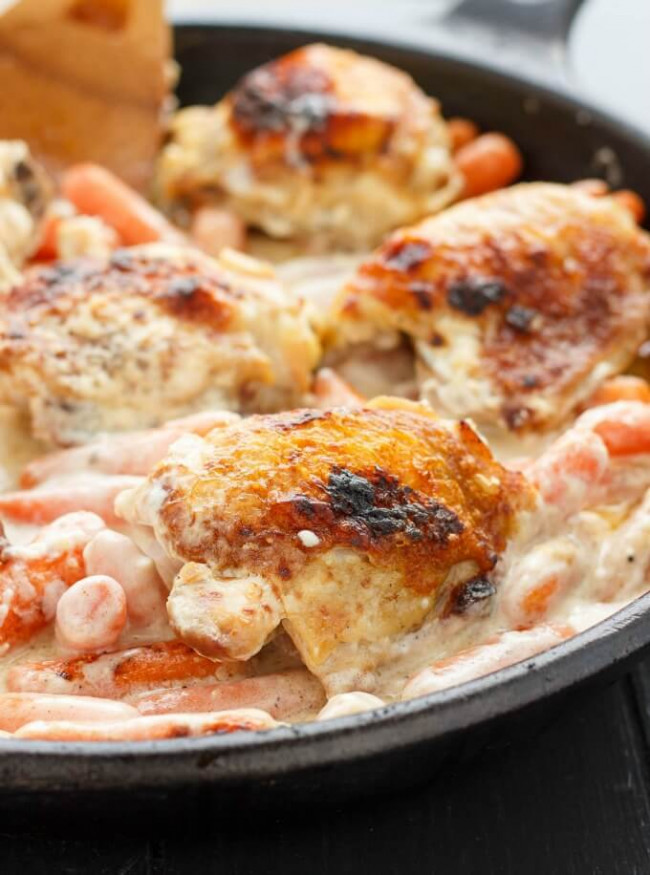 sour cream dill chicken thighs with baby carrots