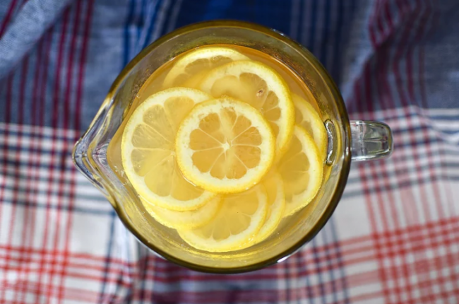 
Spiked Caramel Lemonade