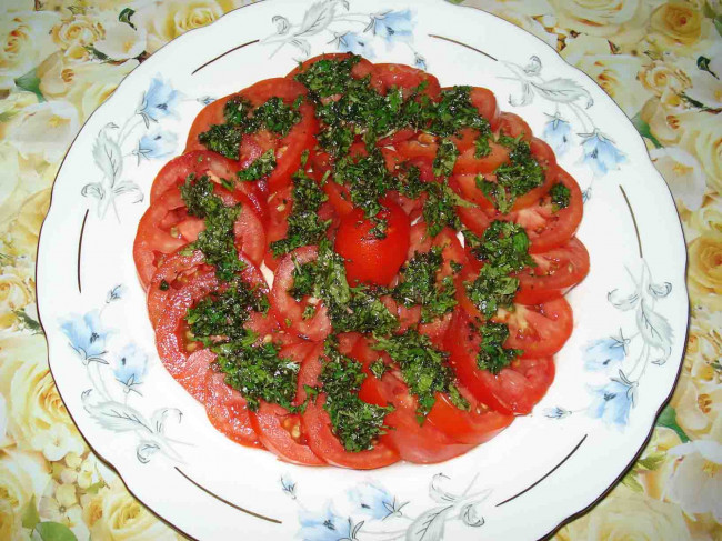 Tomato Herbs Salad