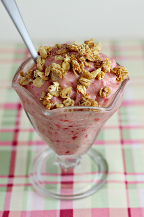 Strawberry Banana Ice Cream - with only 2 ingredients