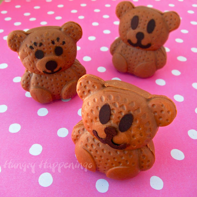 Sweet Little Caramel Chocolate Fudgy Bears and a BentoUSA Giveaway