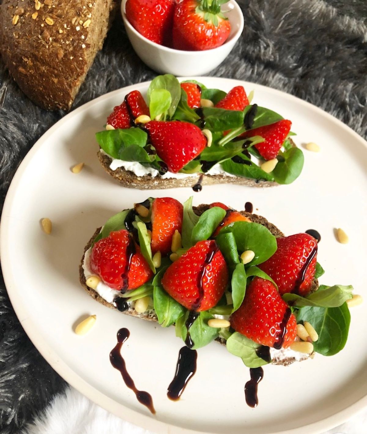 Sandwich with Strawberry and Goat Cheese