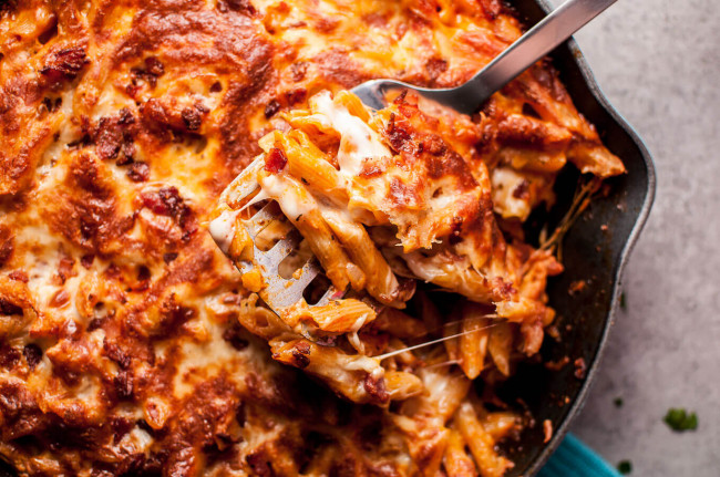 Skillet Baked Cheesy Bacon Penne