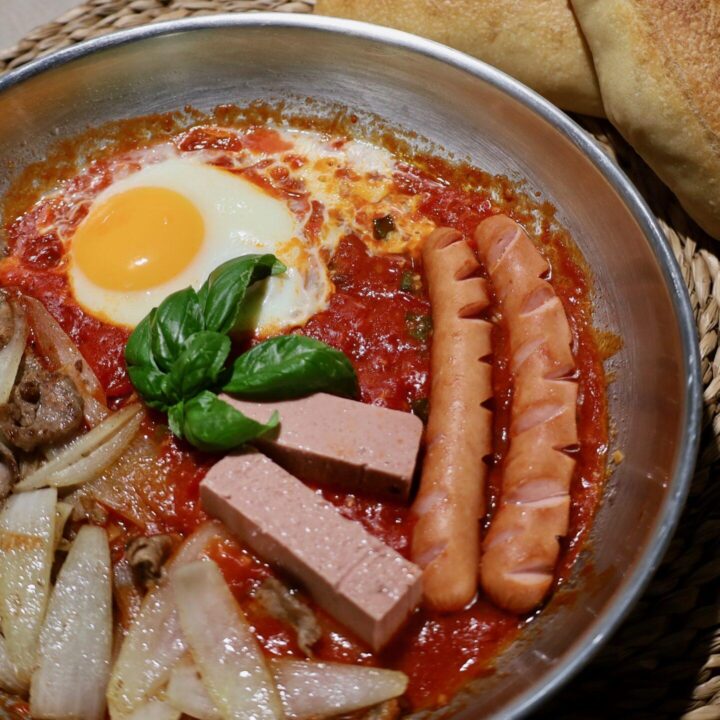 Vietnamese Breakfast Skillet - Banh Mi Chao Recipe