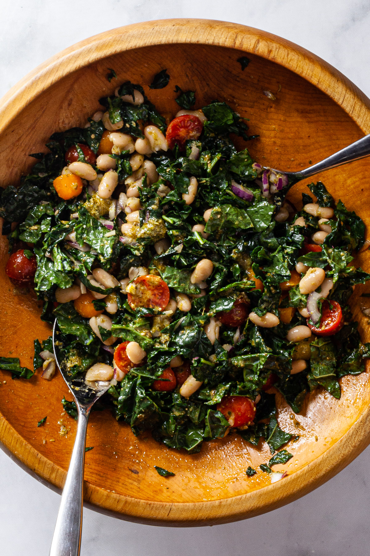 Kale And White Bean Salad With Pesto Dressing