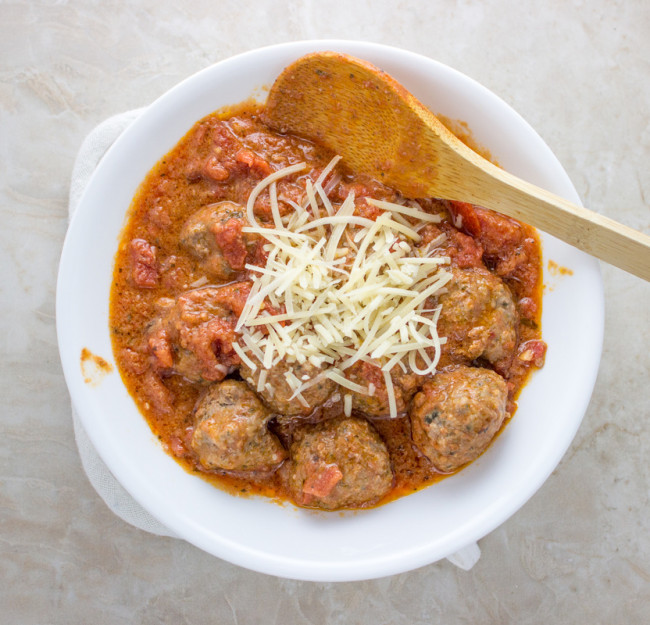 Stovetop Meatballs In Chipotle Sauce | Savorytooth.com