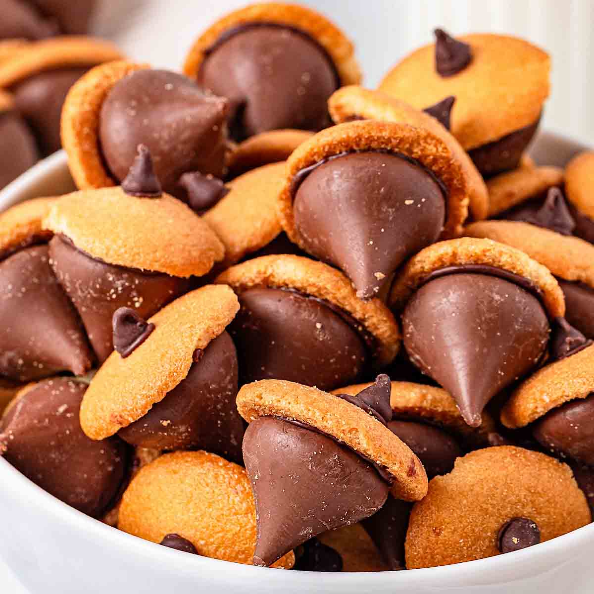 Hershey's Kisses acorn treats