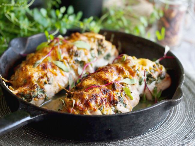  Hasselback chicken with spinach and ricotta