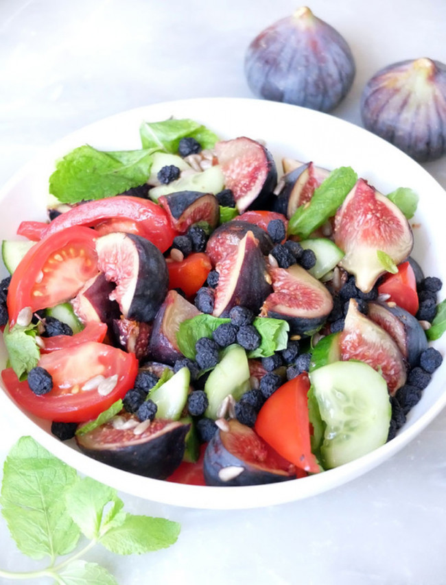 Late Summer Salad With Figs And Mint