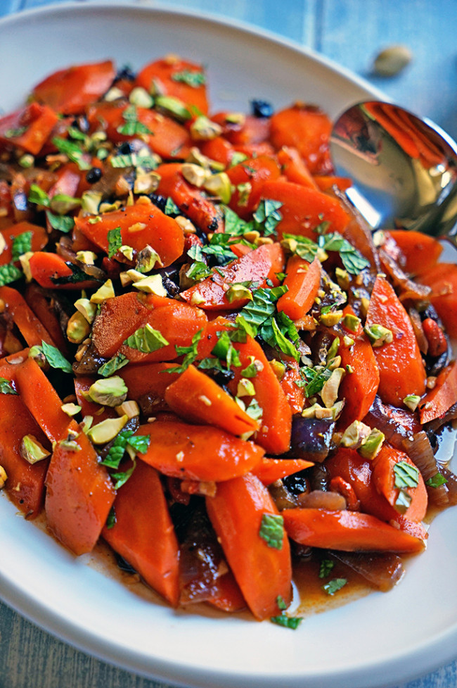Spicy Uzbeki Carrots With Currants, Goji Berries And Pistachios