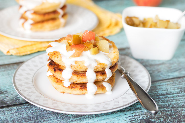 Russian Cottage Cheese Pancakes (syrniki) - With Caramelized Fruit