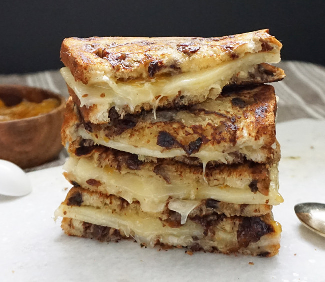 Apricot white cheddar grilled cheese