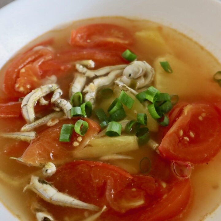 Smelt Soup with Tomato and Pineapple