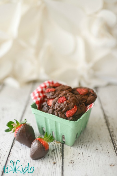 chocolate covered strawberry cookies recipe