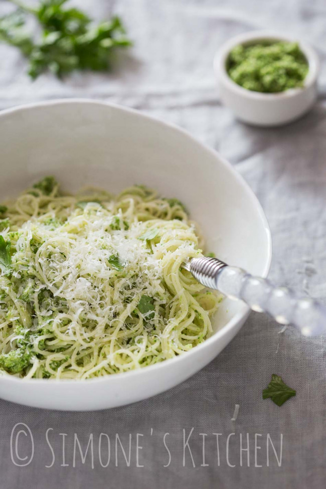 Simple And Delicious: Pasta With Broccoli Pesto