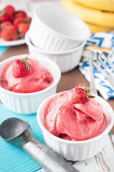Strawberry Frozen Dessert | 3 Ingredients | 5 Minutes