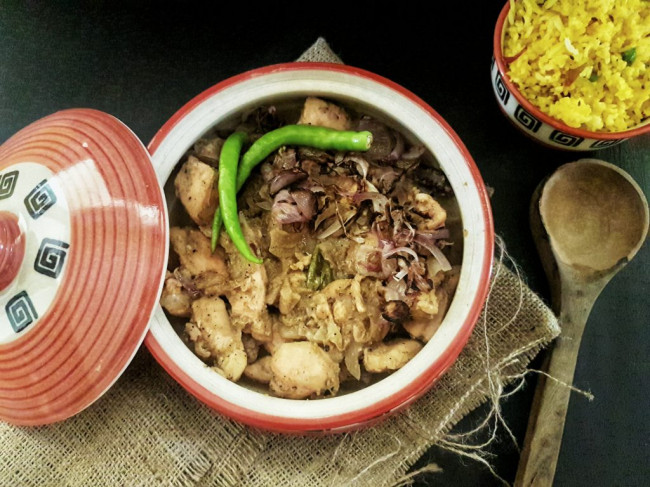 Bengali Doi Chicken / Chicken in Yogurt Sauce