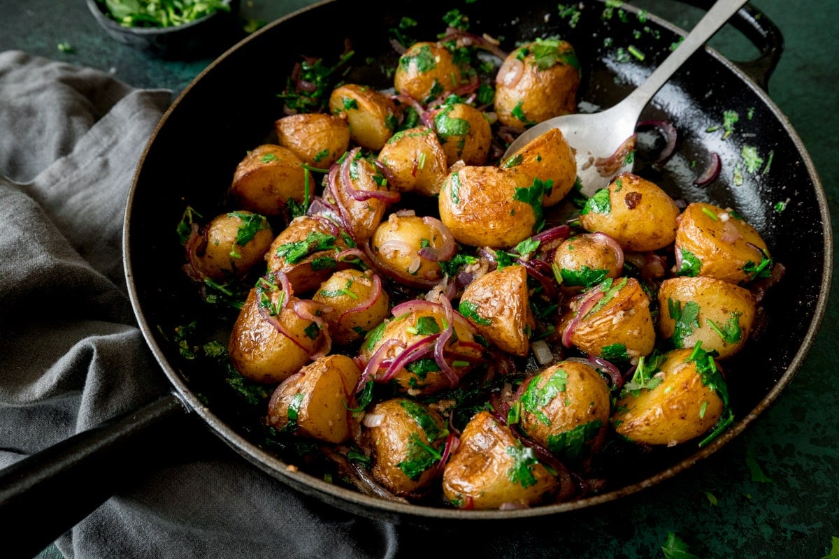 Garlic And Coriander Potatoes
