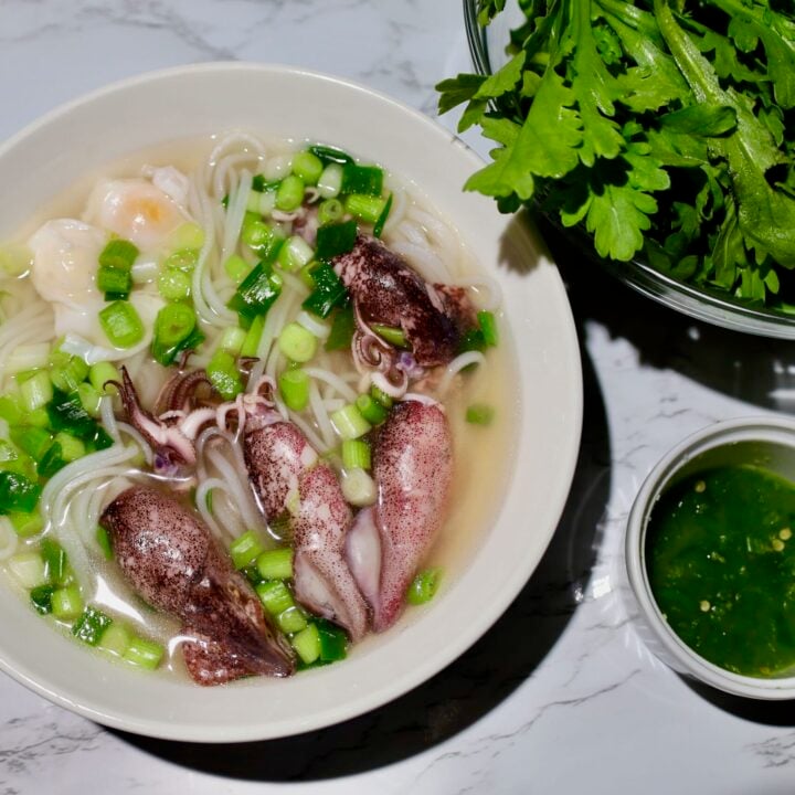 Hu Tieu Muc (Vietnamese Squid Rice Noodle)