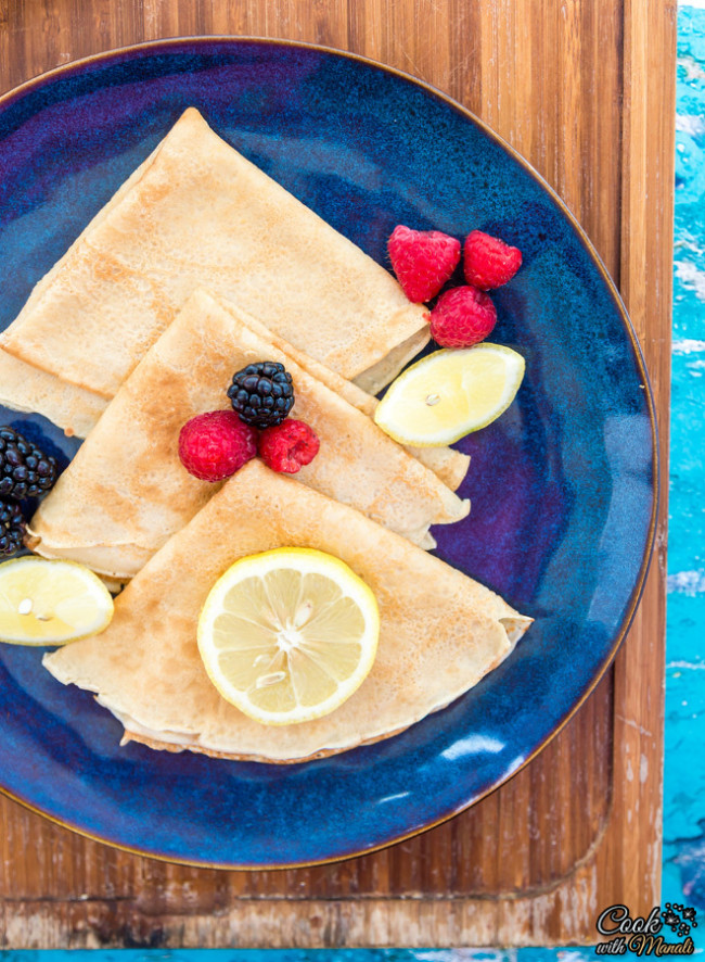LEMON CREPES WITH BLACKBERRY SAUCE