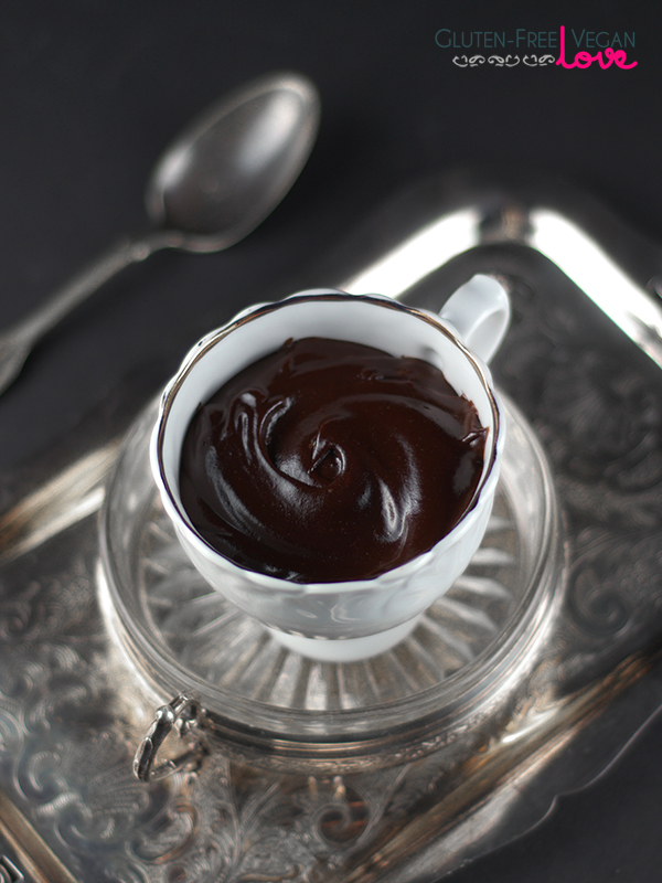 Gluten-free Vegan  And Paleo Chocolate Pudding - Refined Sugar-free