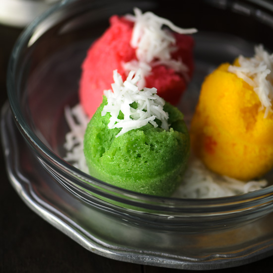 Gluten-free Steamed Rice Cupcakes / Apam Beras
