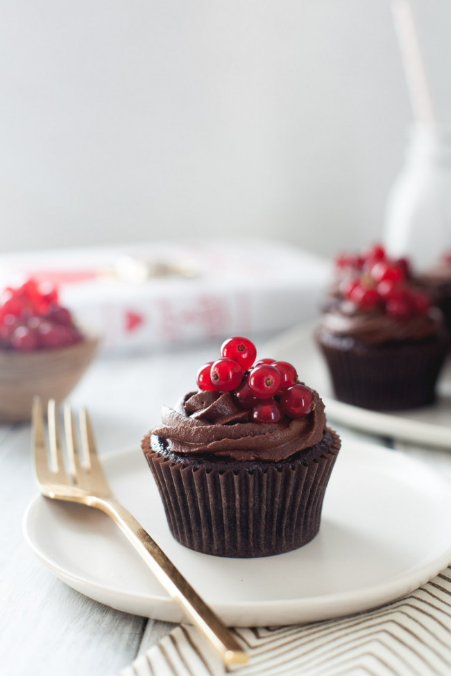 Gluten-free Double Chocolate Cupcakes With Raspberry Red Currant Filling 