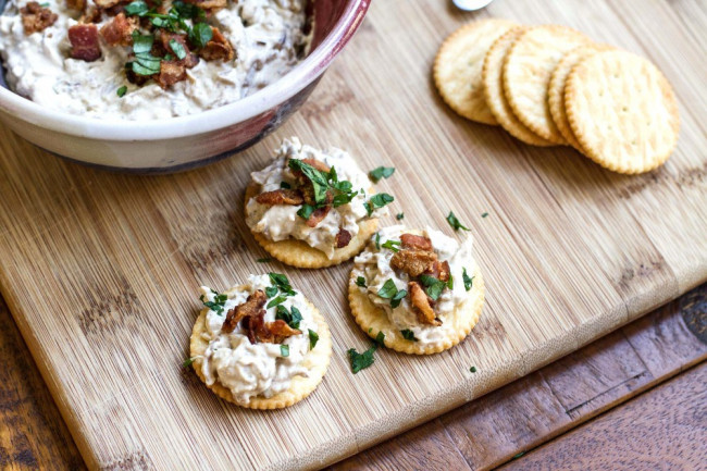 Onion Bacon and Roasted Garlic Dip