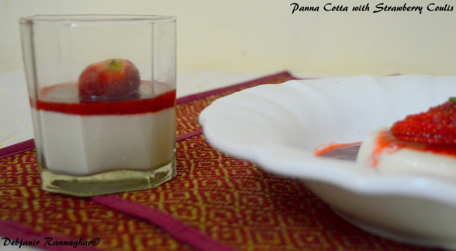 Panna Cotta With Strawberry Coulis