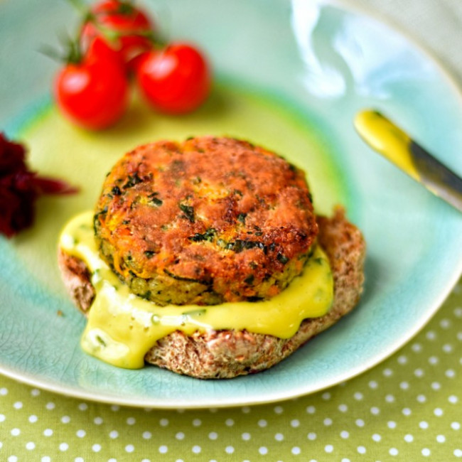 carrot courgette and halloumi burgers with chive aoili