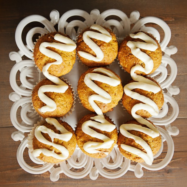 carrot muffins with cream cheese frosting