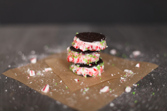 Chocolate and Peppermint Ice Cream Sandwiches