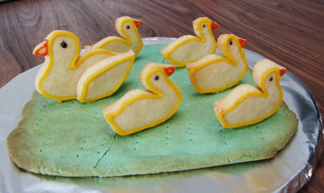 5 Little Ducks Went Swimming One Day Biscuits