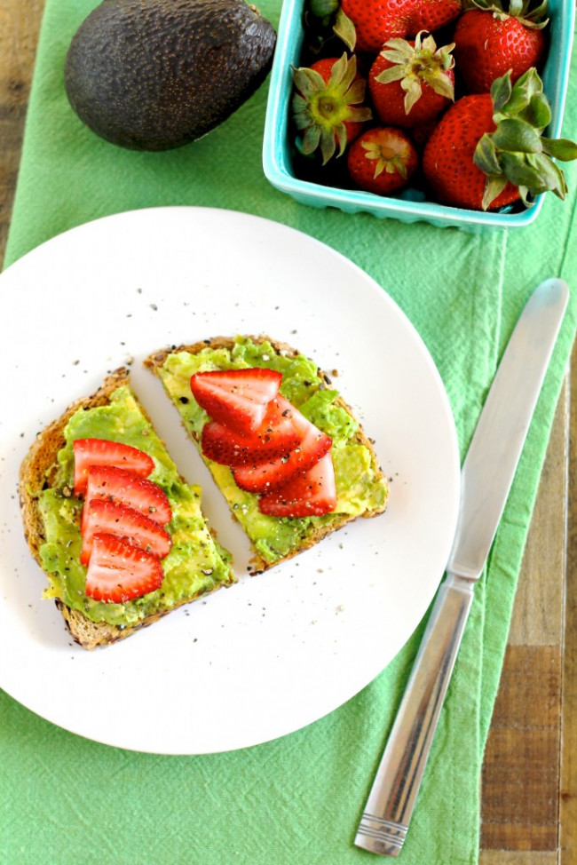 avocado toast with strawberries