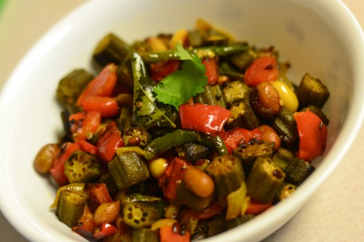 Baked Okra (Bhendi) and Red Bell Pepper Curry