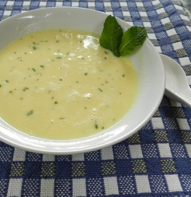 Pineapple Soup with Mint