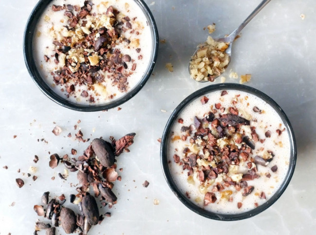 Energy Boosting Smoothie with Cocoa Beans