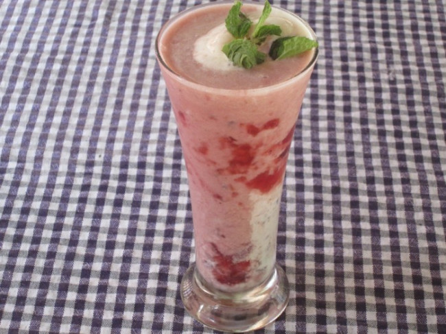 GRAPES AND PINEAPPLE SMOOTHY