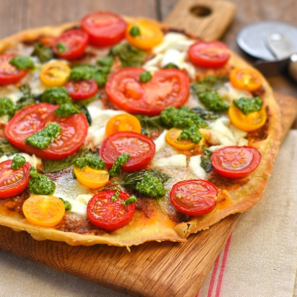 Neapolitan style tomato pizza