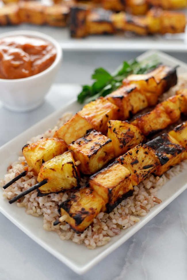 Grilled Pineapple Tofu Skewers With Spicy Mango Bbq Sauce