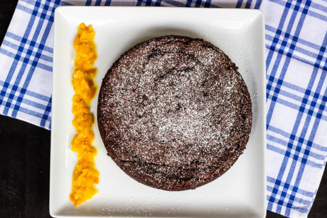 Nigella's Flourless Chocolate Orange Cake