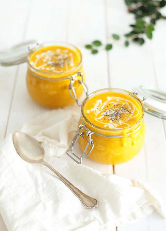 CREAM OF PUMPKIN AND APPLE SOUP