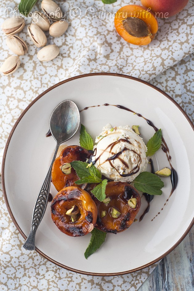 Grilled Apricots With Balsamic Reduction