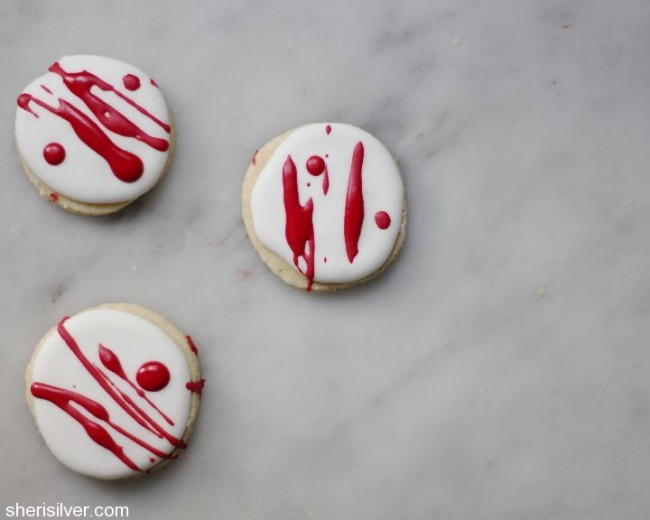 halloween “in the house”: blood splattered cookies